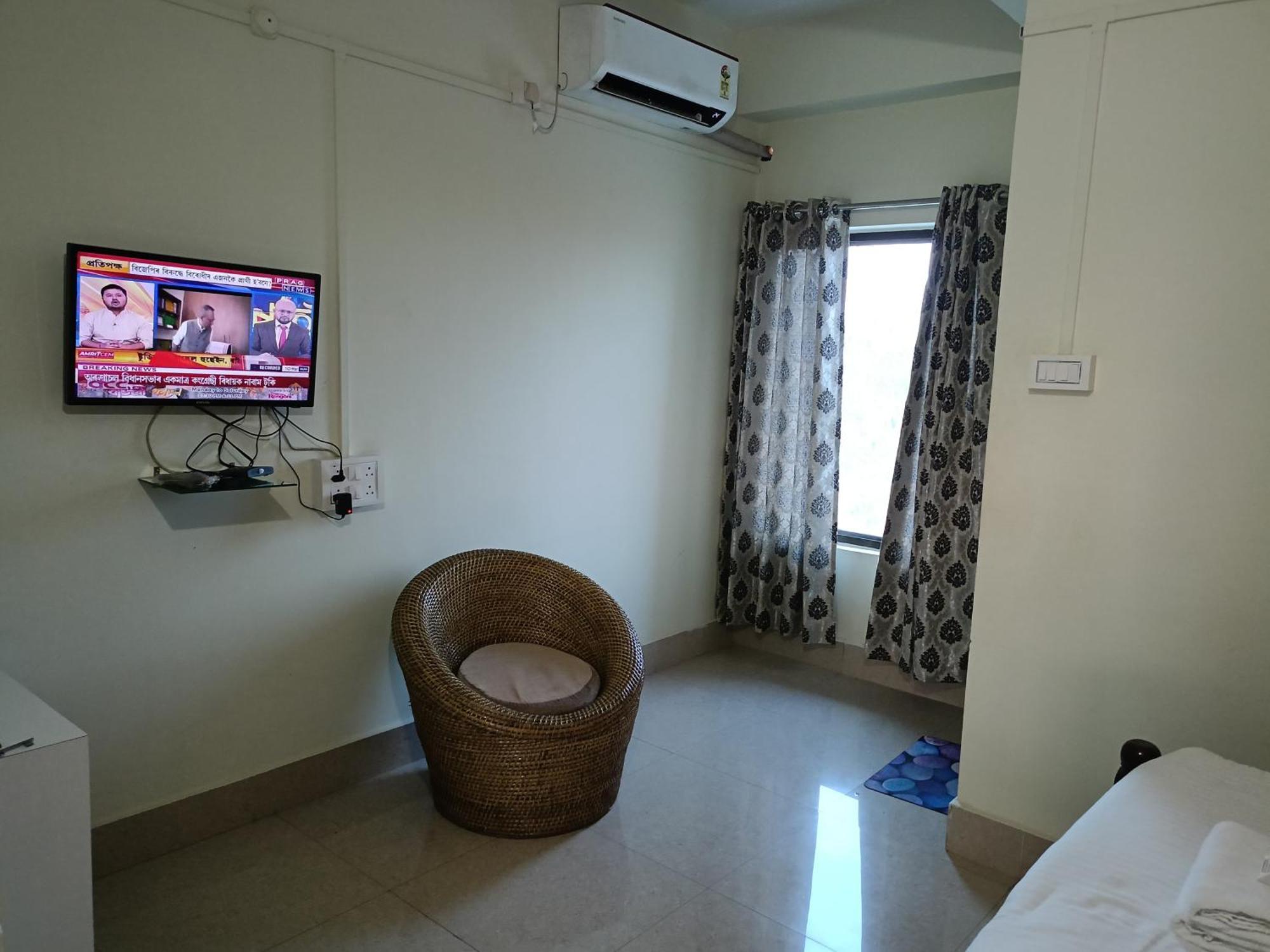 Hotel Bhargav Guwahati Dış mekan fotoğraf