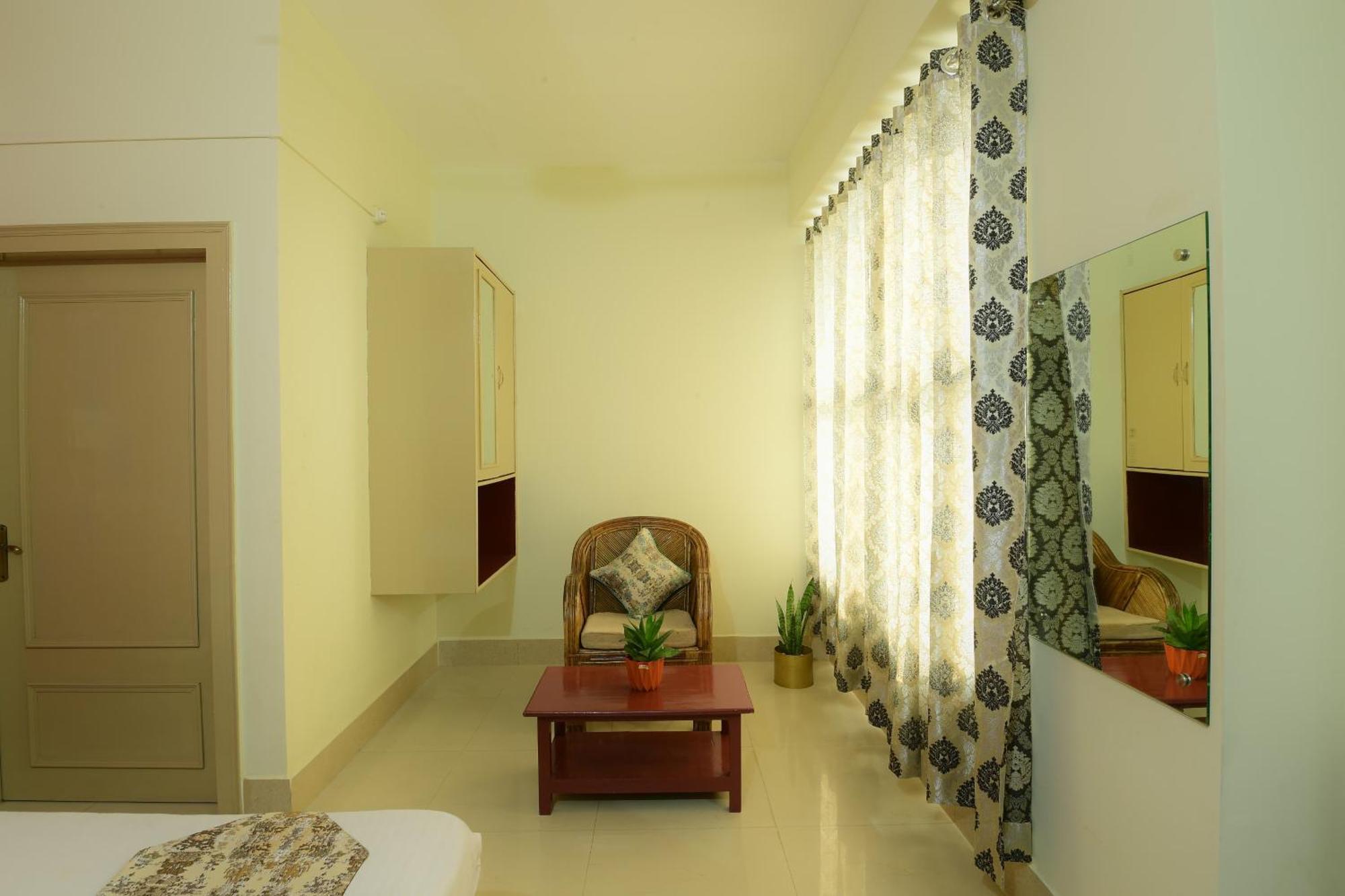 Hotel Bhargav Guwahati Dış mekan fotoğraf