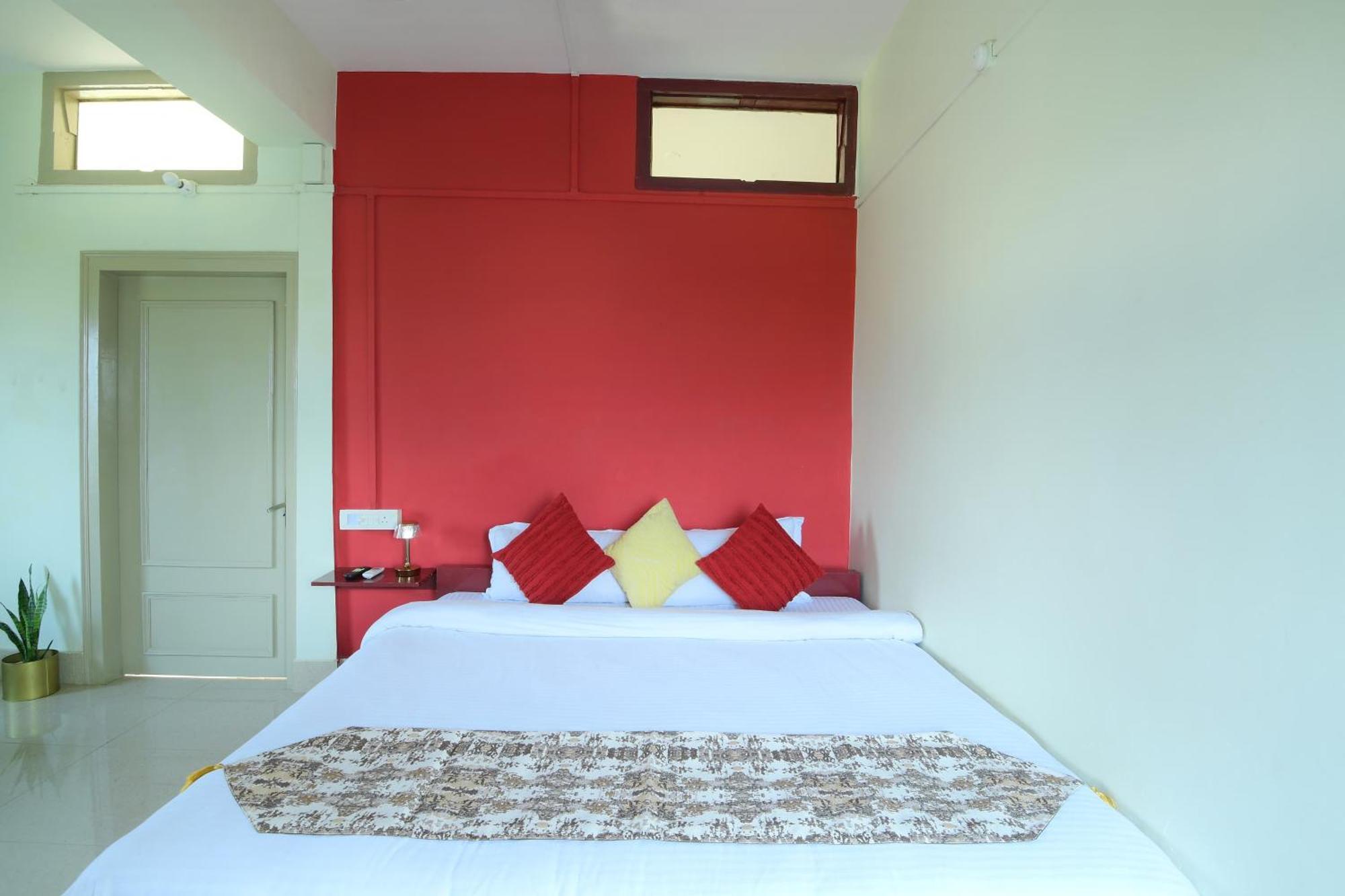 Hotel Bhargav Guwahati Dış mekan fotoğraf
