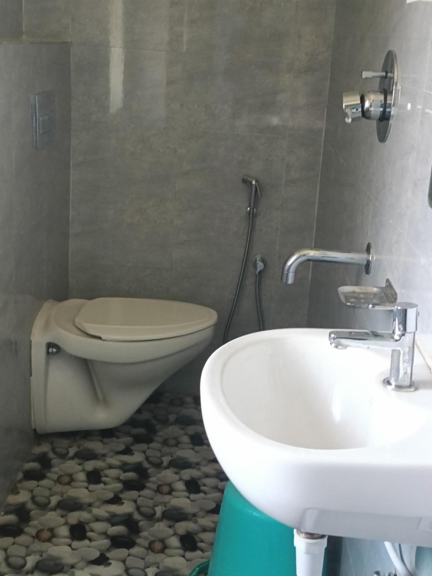 Hotel Bhargav Guwahati Dış mekan fotoğraf
