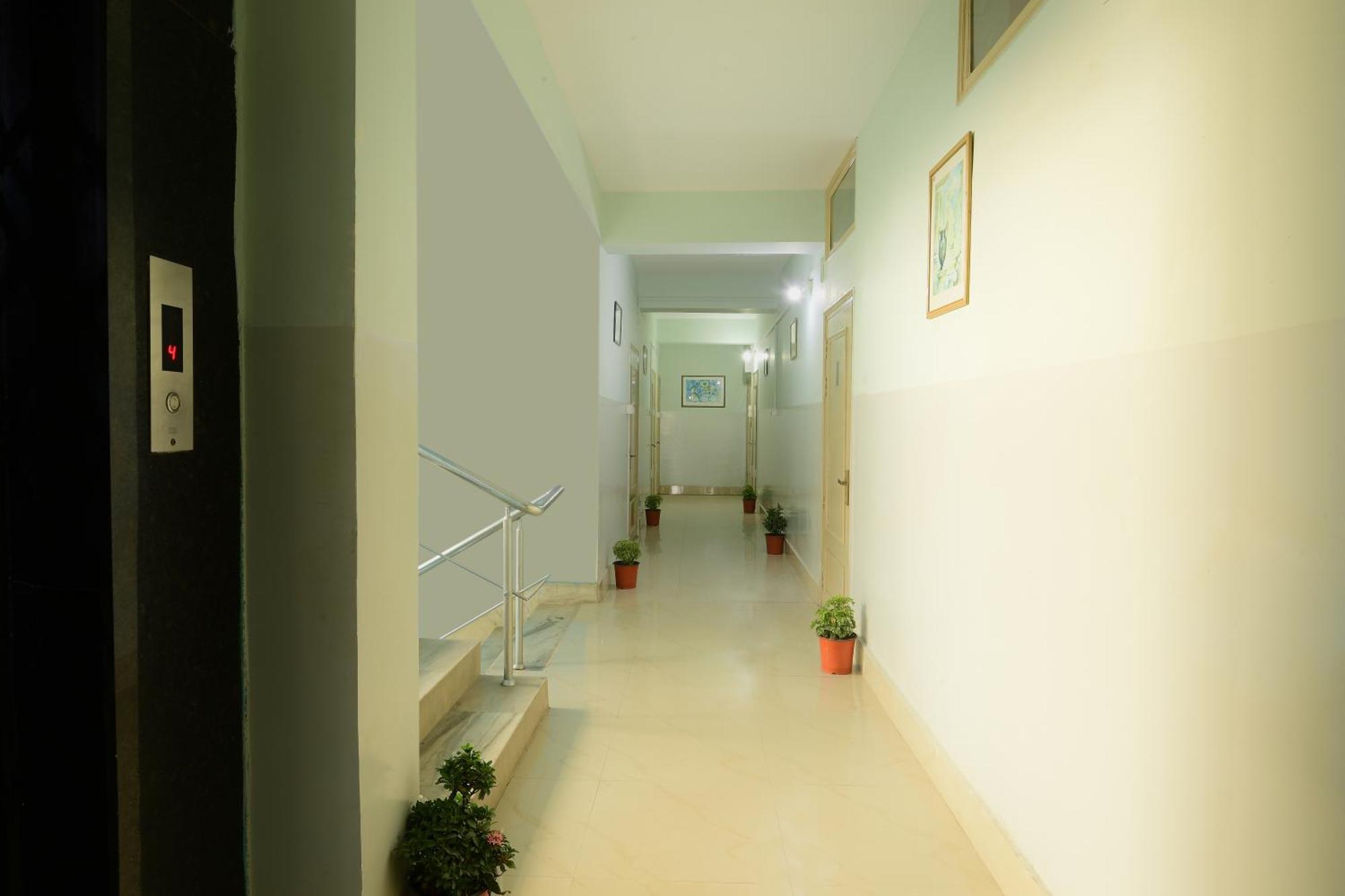 Hotel Bhargav Guwahati Dış mekan fotoğraf