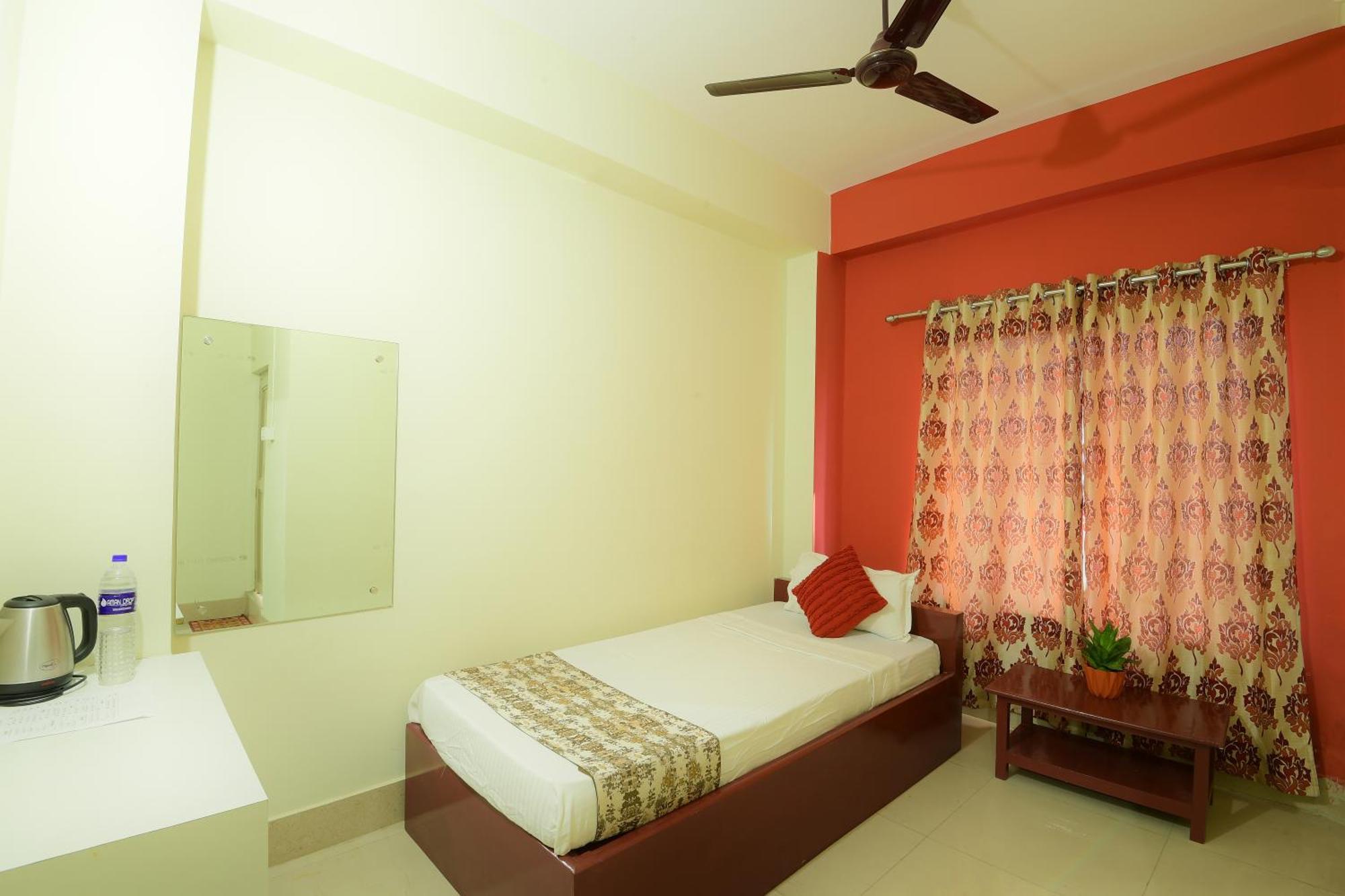 Hotel Bhargav Guwahati Dış mekan fotoğraf